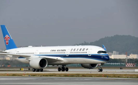 Интервью с генеральным директором авиакомпании China Southern Airlines в России Чжу Ляном